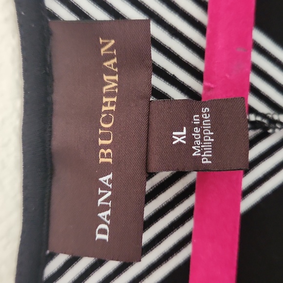 Women's blouse - Picture 5 of 8